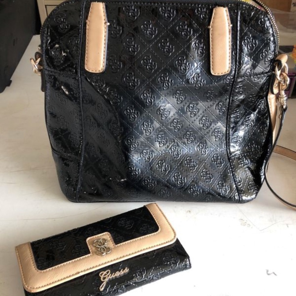 Guess wallet (handbag sold)